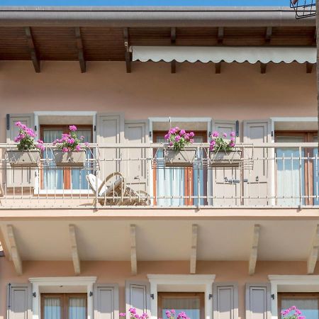 Corte Faliva Brenzone sul Garda Exteriör bild