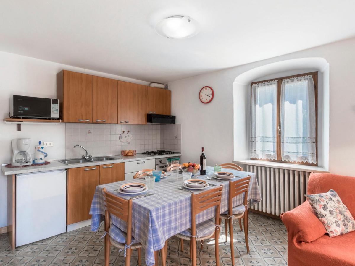 Corte Faliva Brenzone sul Garda Exteriör bild