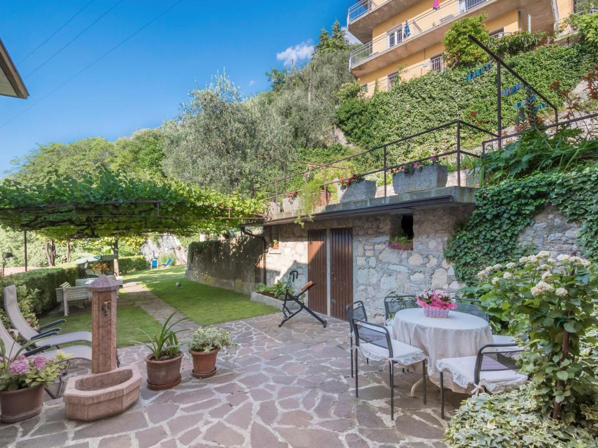 Corte Faliva Brenzone sul Garda Exteriör bild