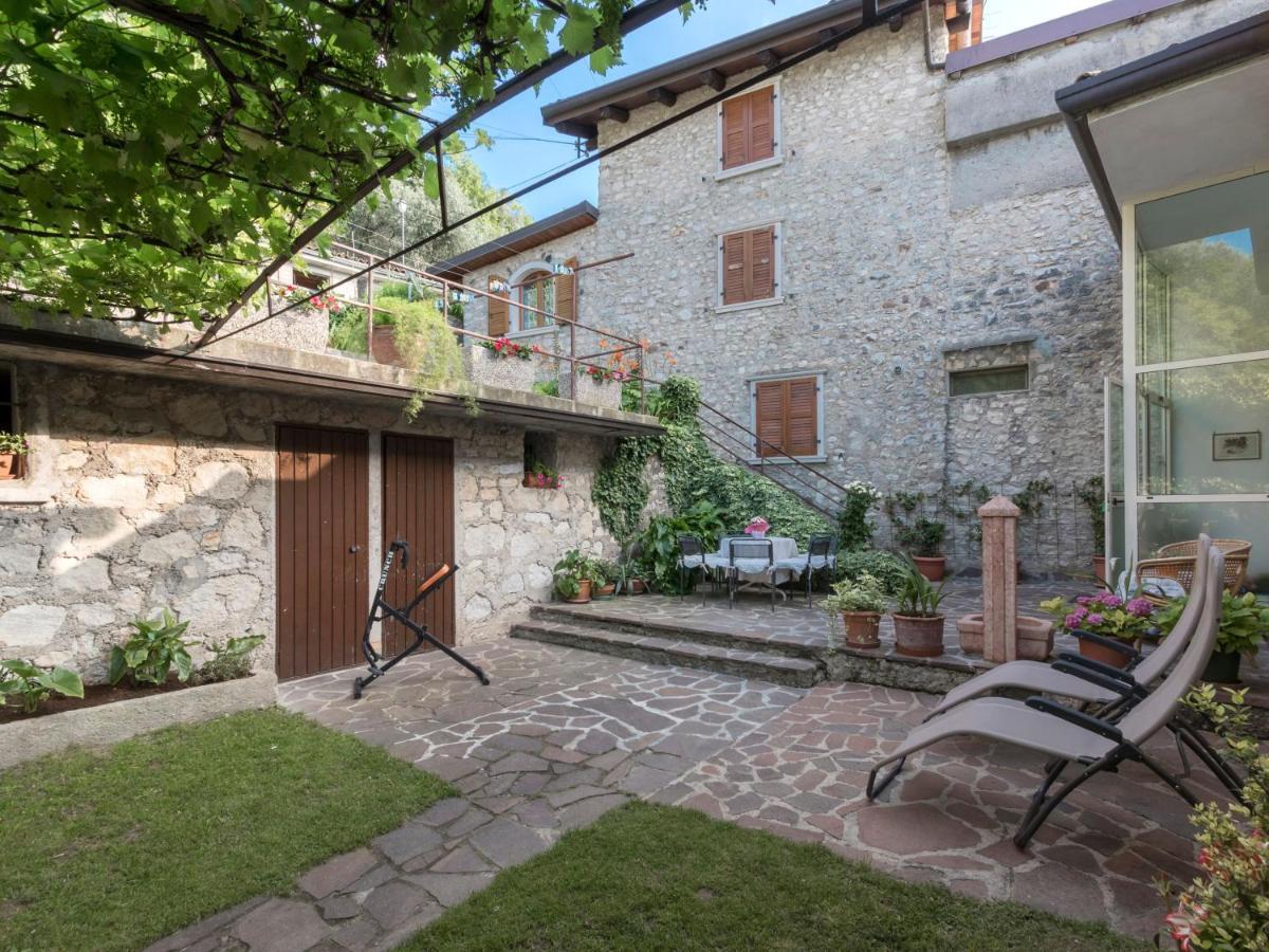 Corte Faliva Brenzone sul Garda Exteriör bild