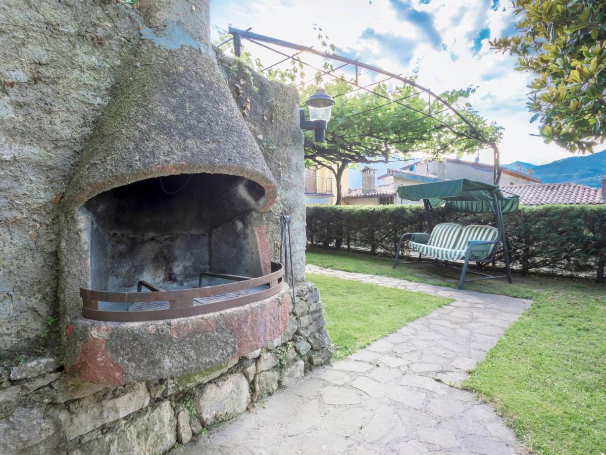 Corte Faliva Brenzone sul Garda Exteriör bild
